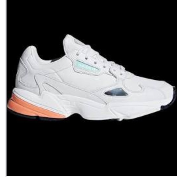 Adidas Falcon Wns size 8 - Picture 2 of 12